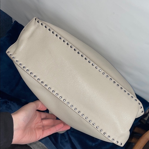 Michael Kors ‘Astor’ Large Leather Hobo - Picture 6 of 15